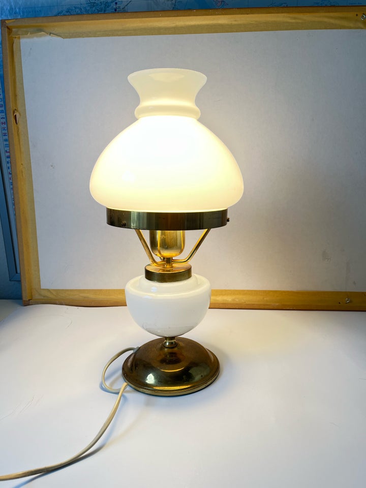 Lampe, Holmegård