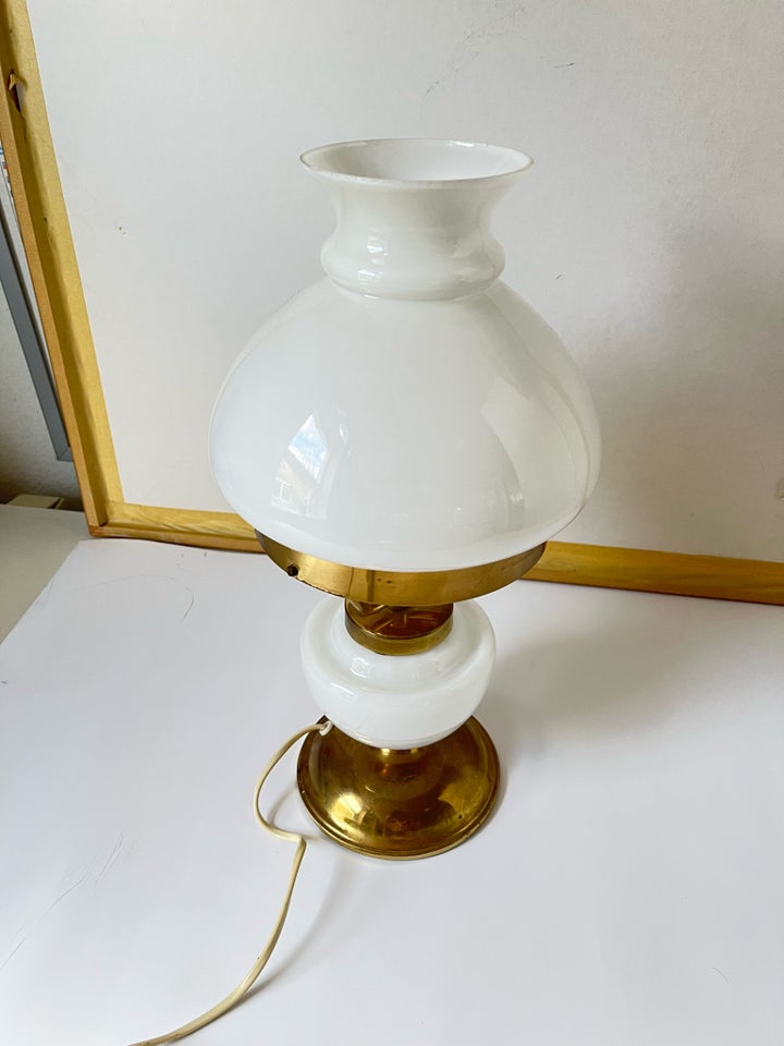 Lampe, Holmegård