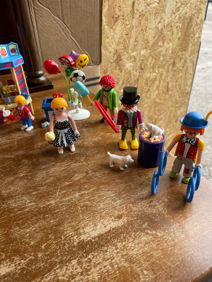 Playmobil Is-butik og bycirkus