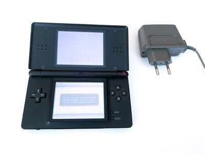 Nintendo DS Lite, DSL med oplader og