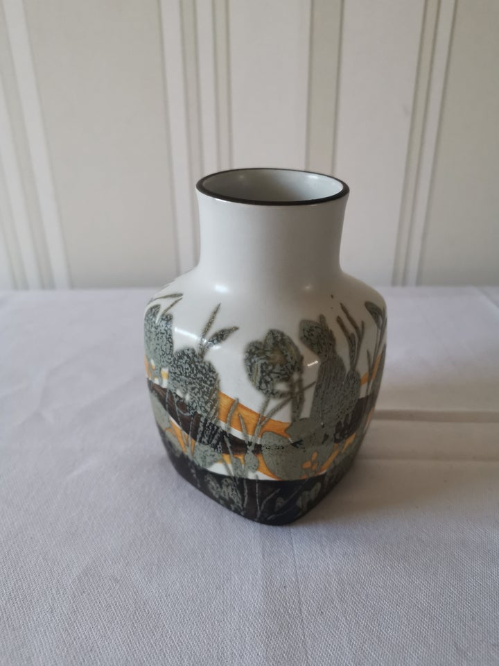 KK Vase Royal Copenhagen