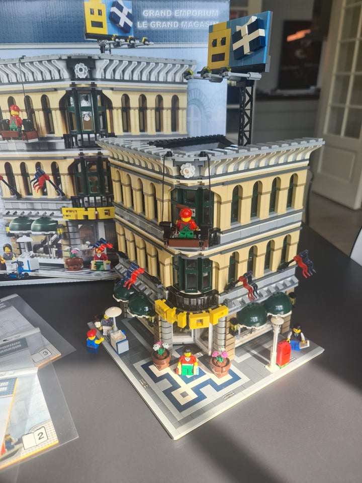 Lego Creator, 10211 Grand Emporium