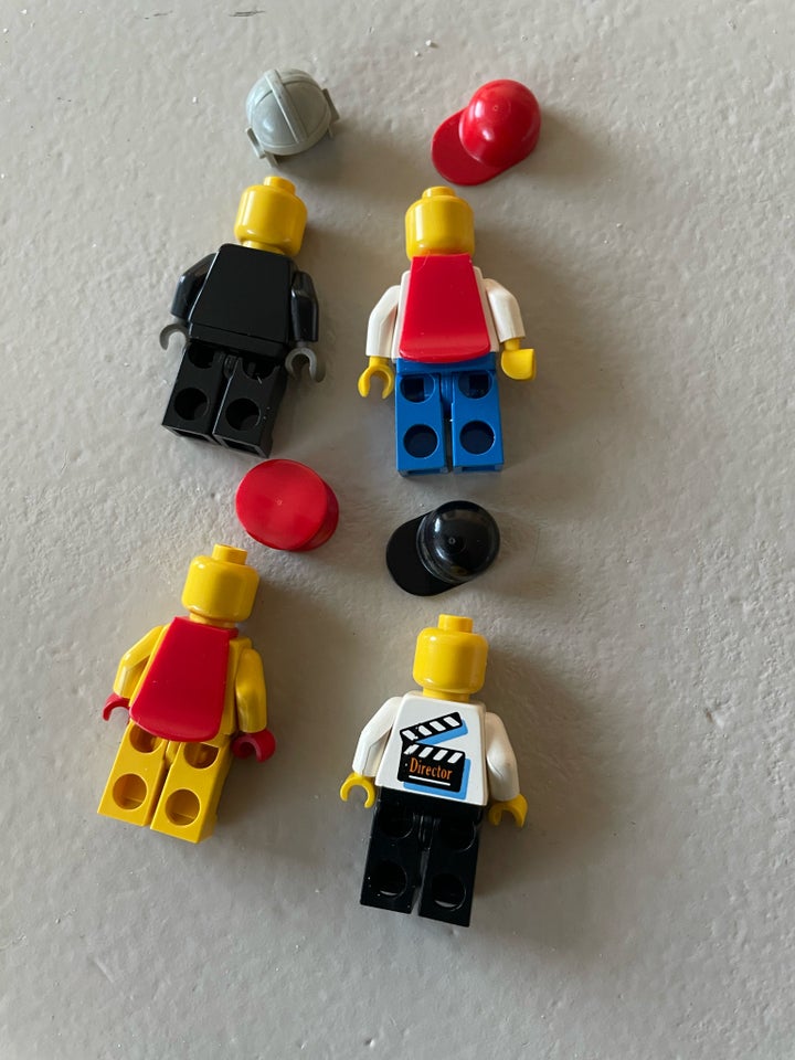 Lego blandet 4 ældre figurer