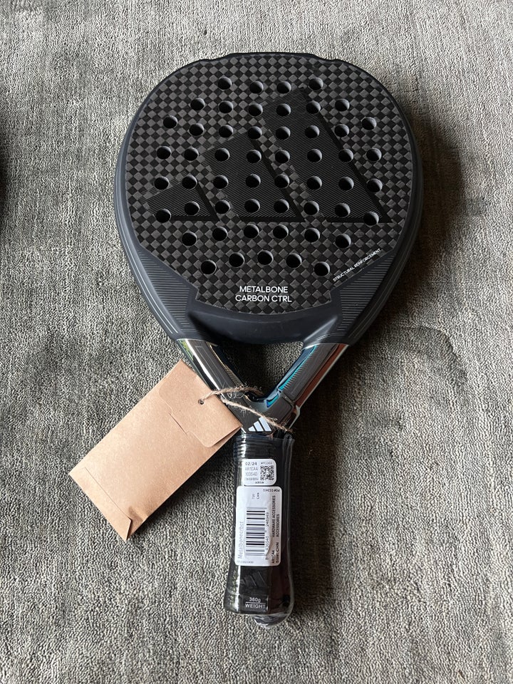 Padel bat, Adidas