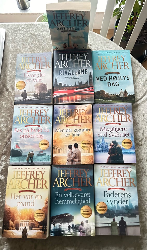 10 bøger, Jeffrey Archer, genre: