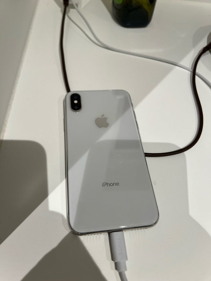 iPhone X, 64 GB, hvid