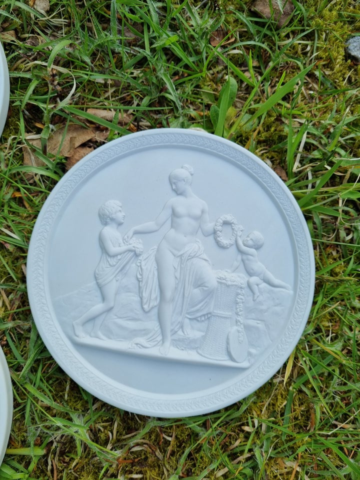 Porcelæn Relieffer Royal