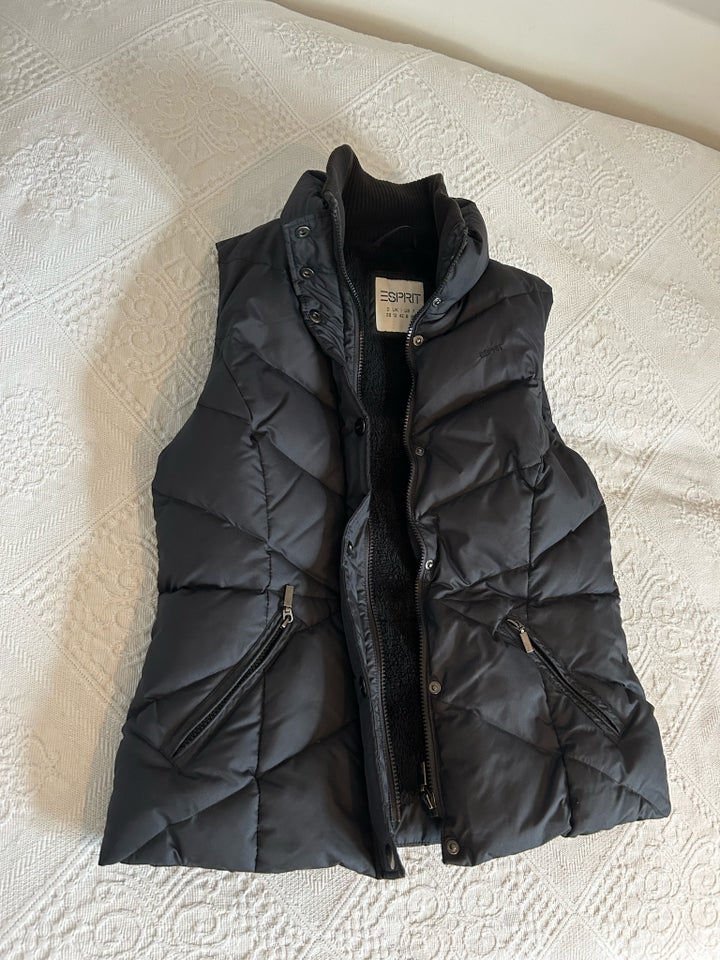 Vest, str. 38, Esprit