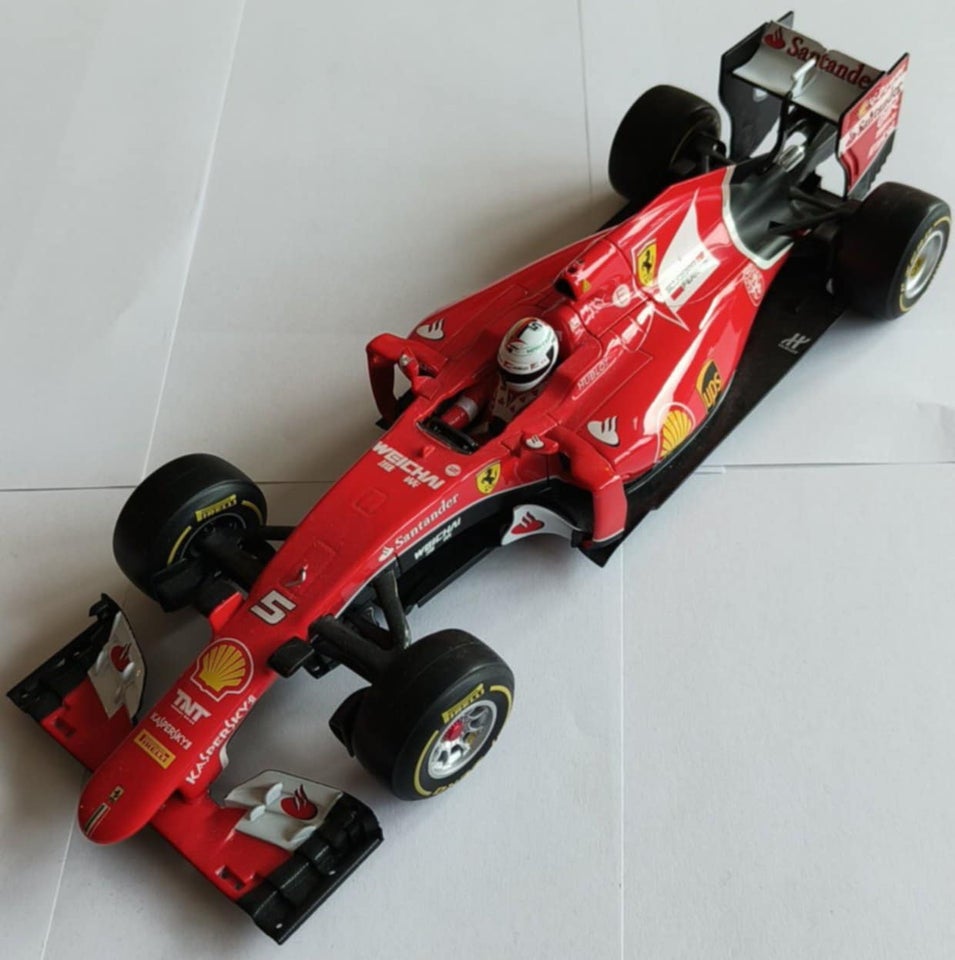 Modelbil, Burago Ferrari, skala