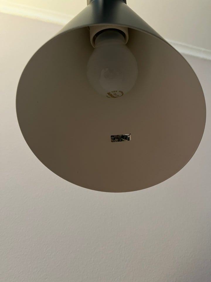 Arne Jacobsen, AJ, bordlampe