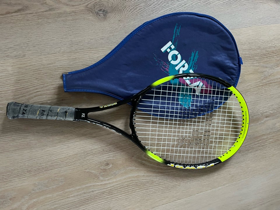 Tennisketsjer