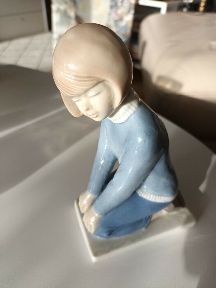 Flot Porcelæns Figur af Pige Højde