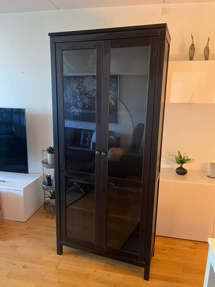 Vitrineskab, Ikea hemnes