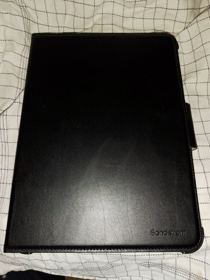 iPad 10, 64 GB, sort