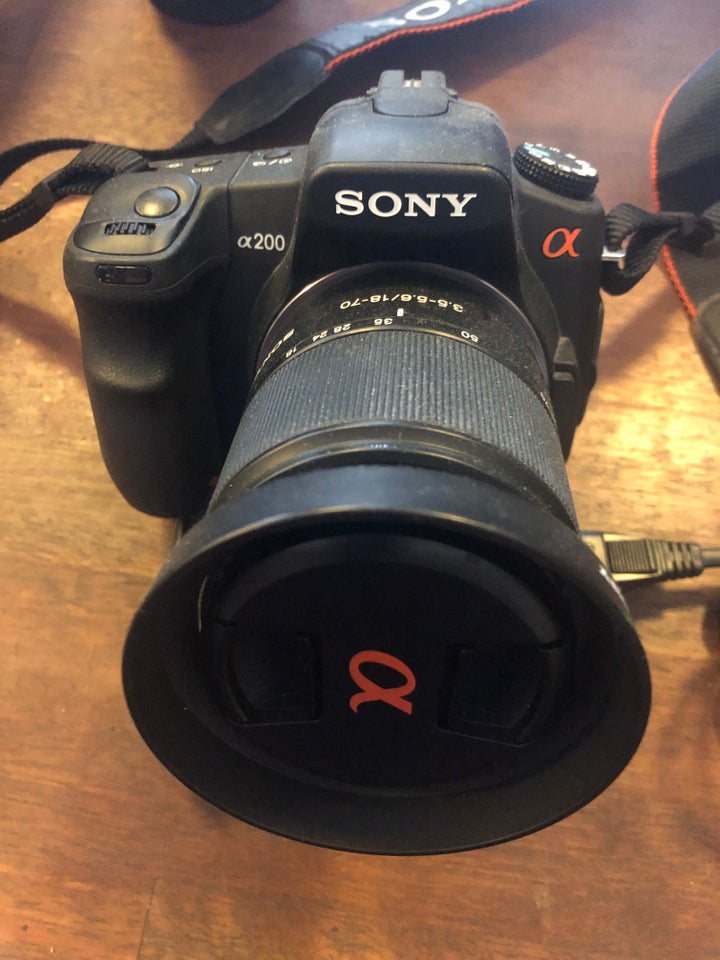 Sony, DSLR-A200 , 10,2 megapixels