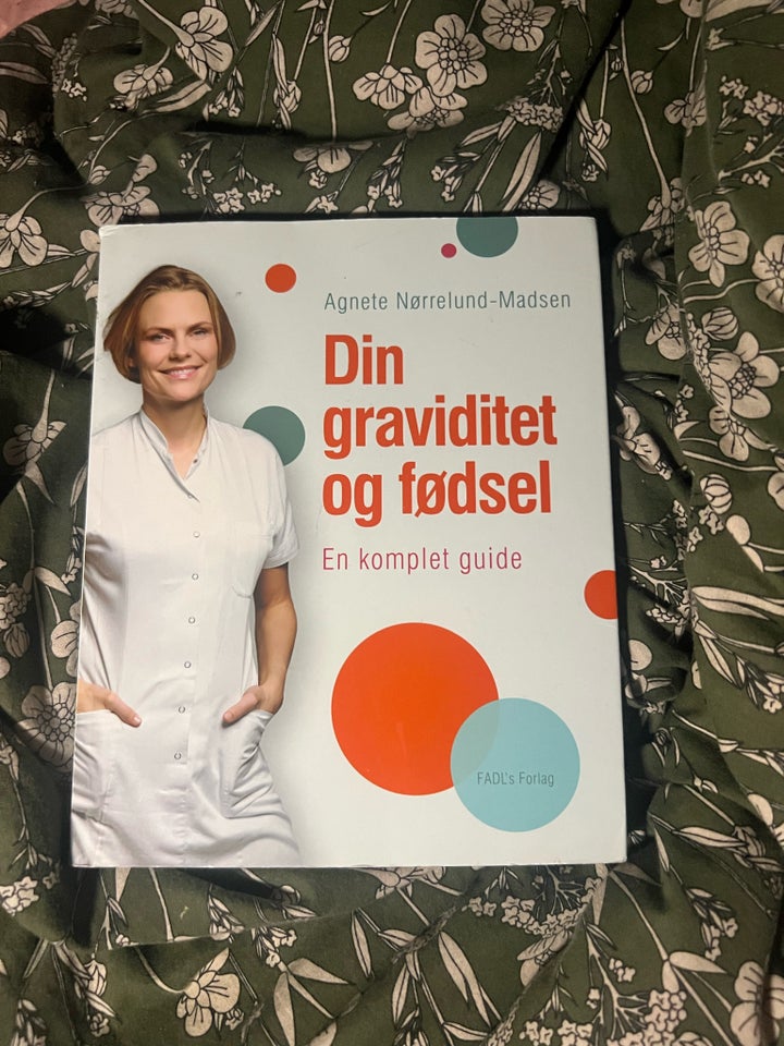 GRAVIDITETSBØGER, Lene Skue