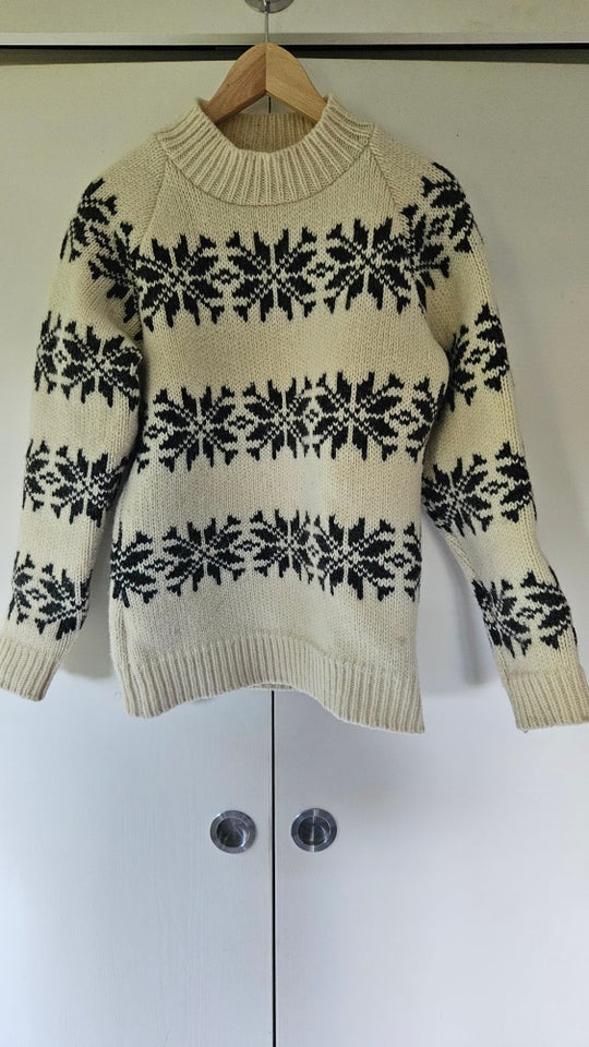 Sweater, Norwool, str. 34