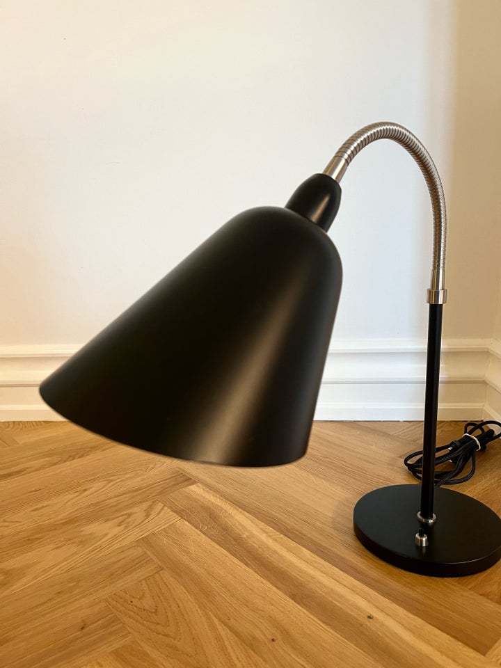 Arkitektlampe, Jacobsen Bellevue