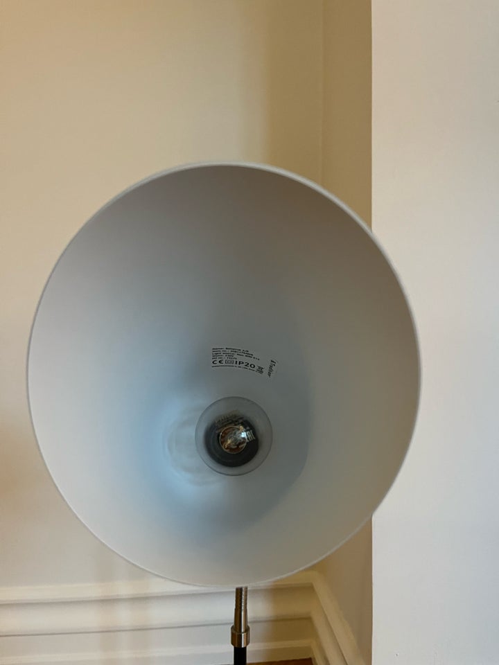 Arkitektlampe, Jacobsen Bellevue