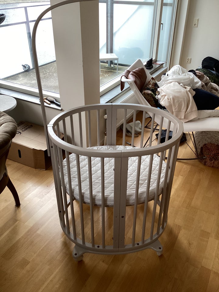 Babyseng, Stokke tremme seng