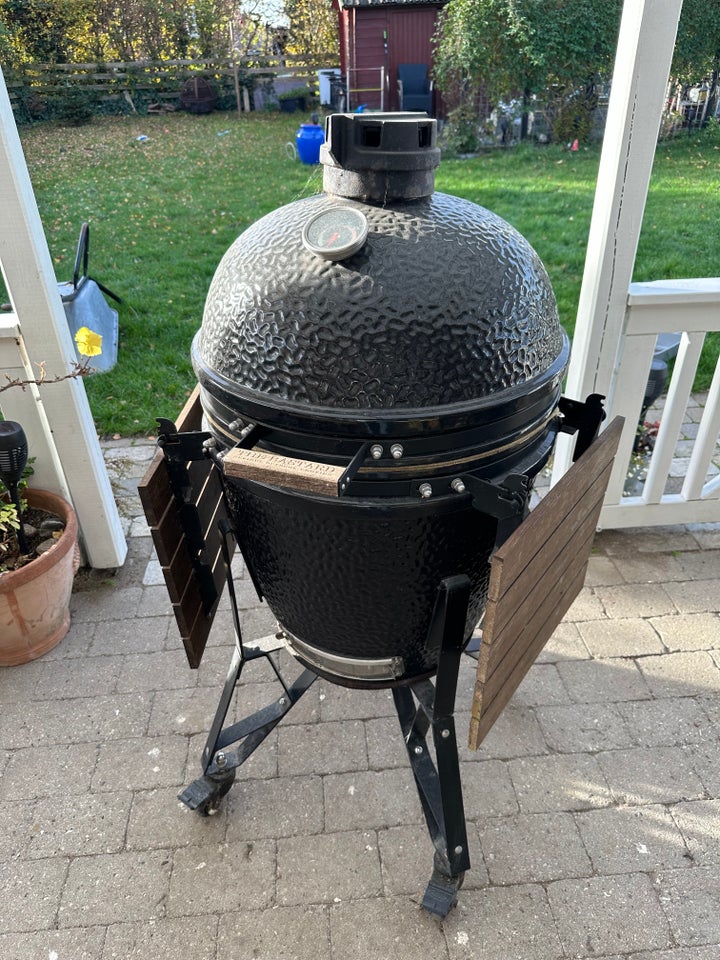 Kuglegrill, The Bastard