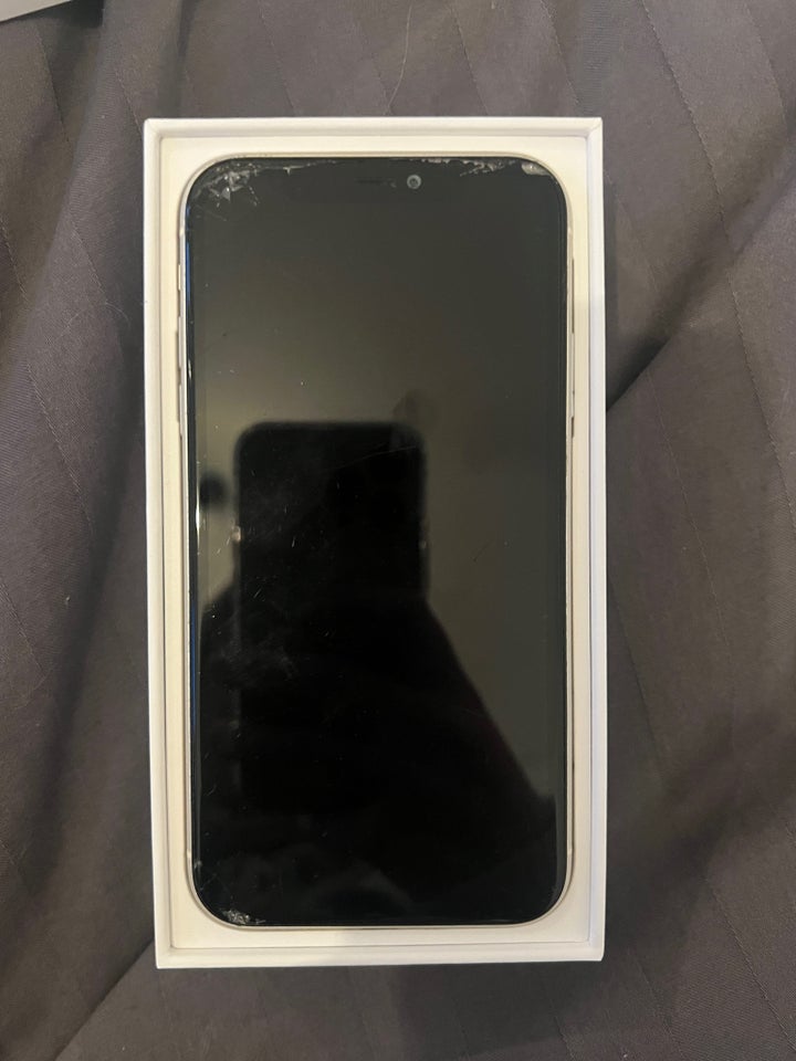 iPhone 11, 64 GB, hvid