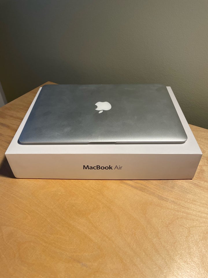 MacBook Air, 13 Inc, mid 2012