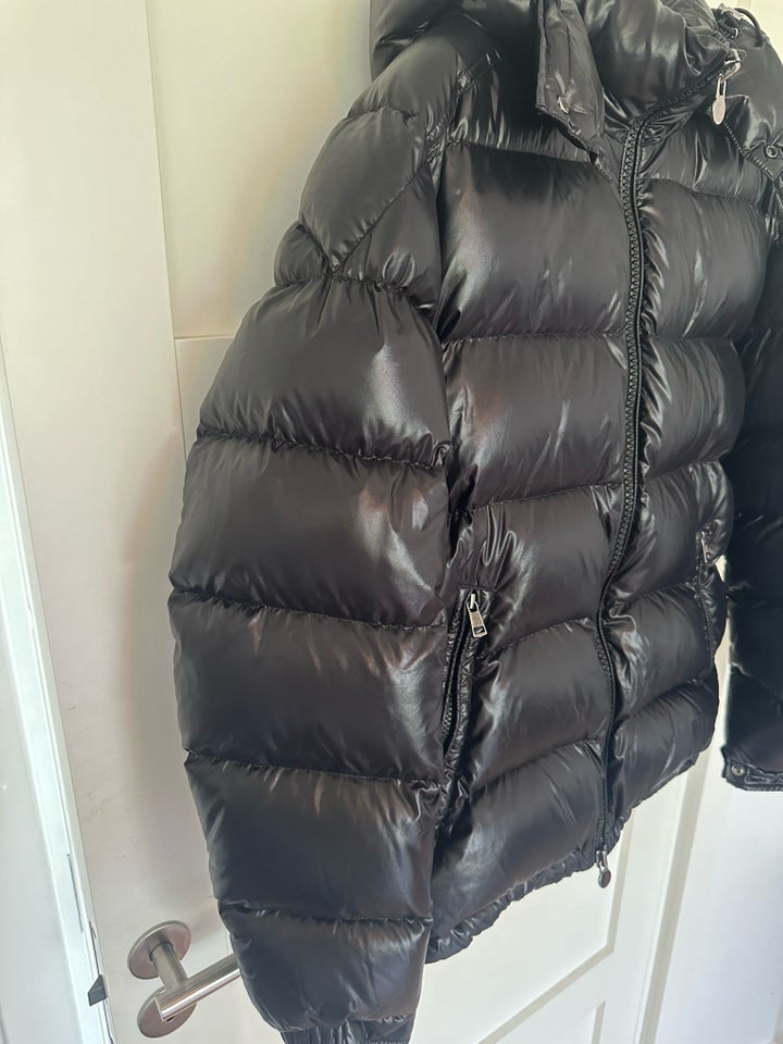 Dynejakke, str. XL, Moncler