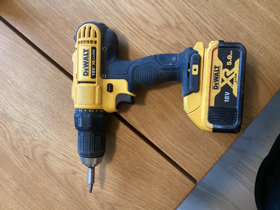 Skruemaskine, DeWalt