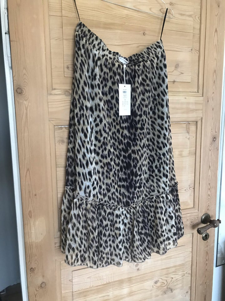 Leopard nederdel str 38 VILA