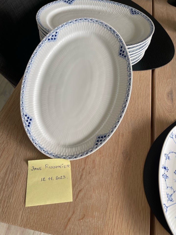 Porcelæn 6 ovale tall og 2 skåle