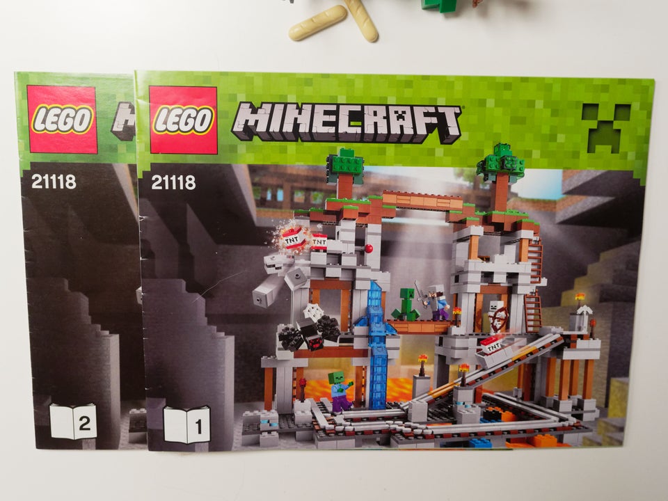 Lego Minecraft, 21118