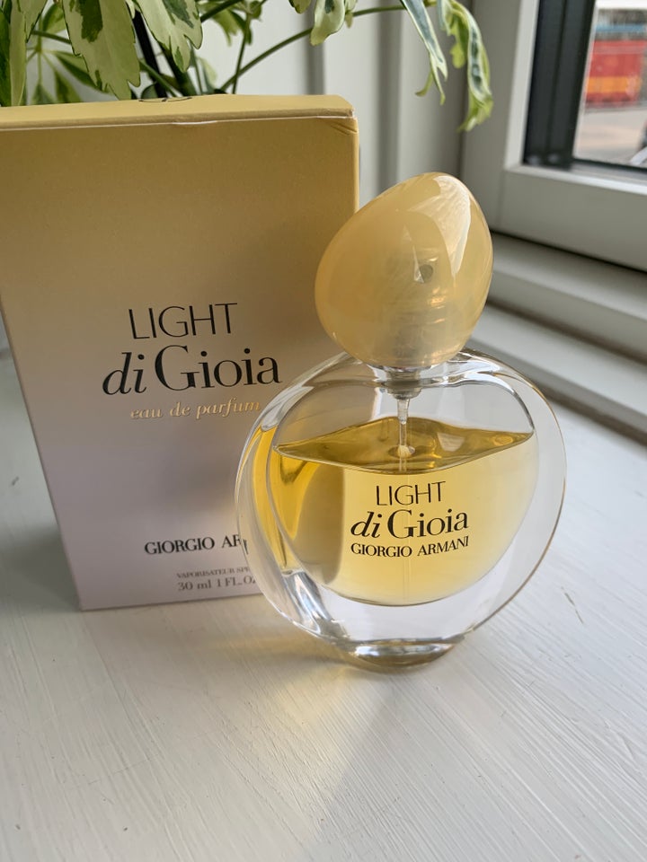 Eau de parfum, Fragrance parfume,