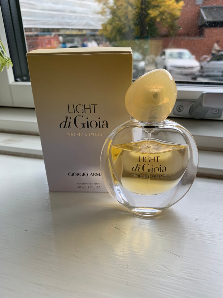 Eau de parfum, Fragrance parfume,