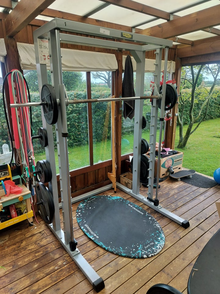 Squat rack Technogym Smith