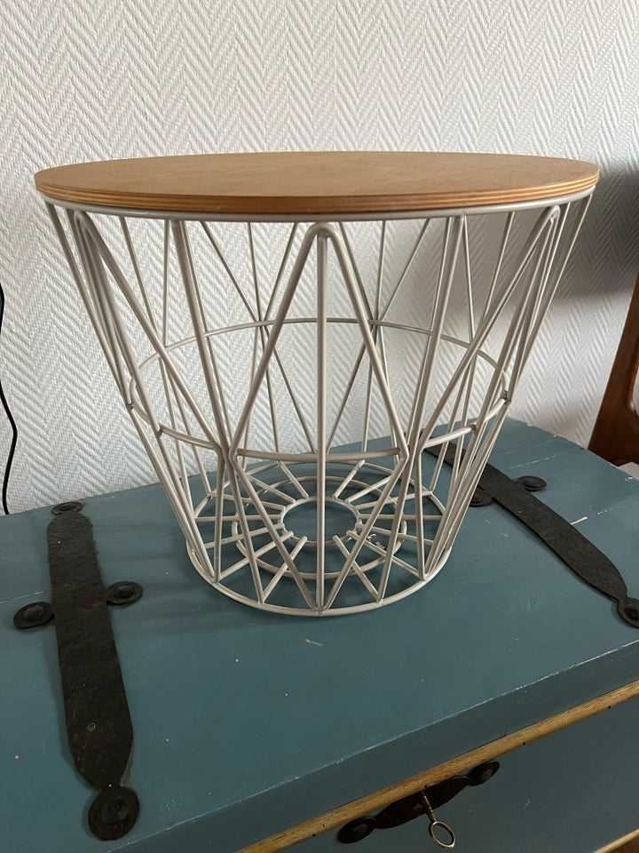 Wire basket fra Ferm Living  Ferm