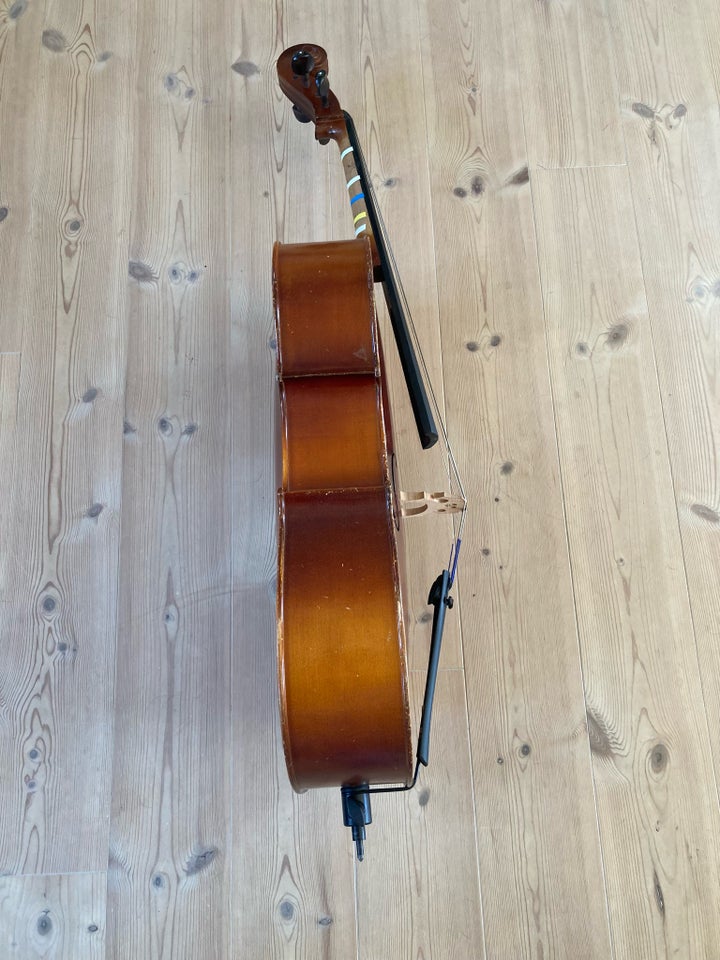 Cello str 7/8, Tonareli Model 100