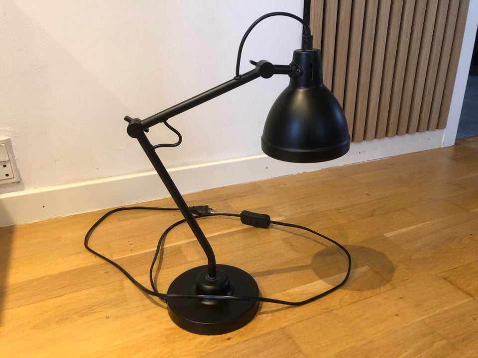 Skrivebordslampe Jysk