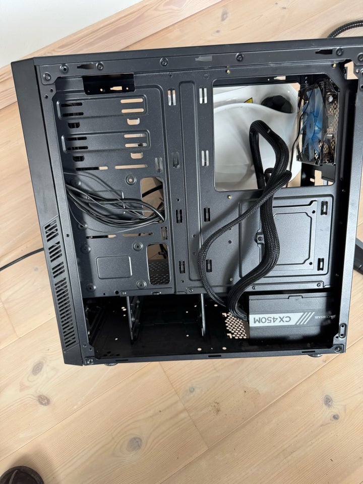 Kabinet Corsair Rimelig