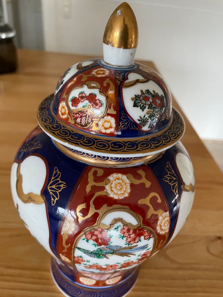 Lågvase fra Gold Imari Porcelæn