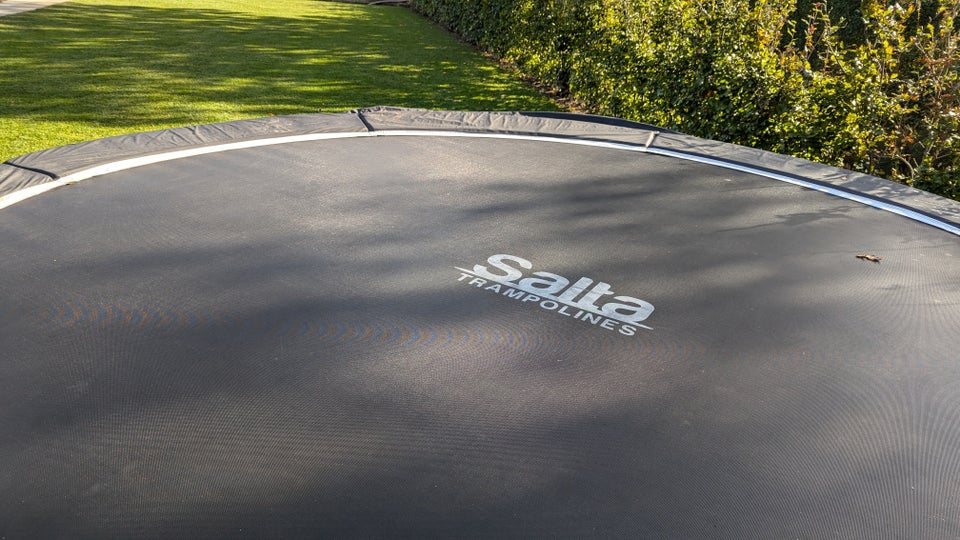 Trampolin, Salta Premium Black