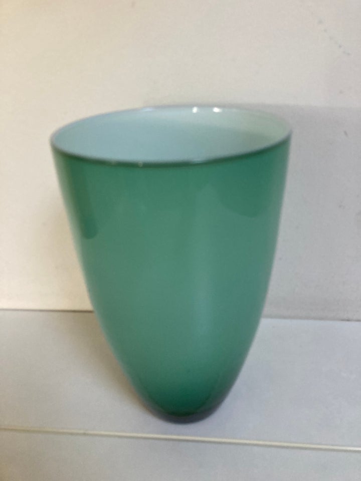 Grønturkis glasvase / lys grøn vase