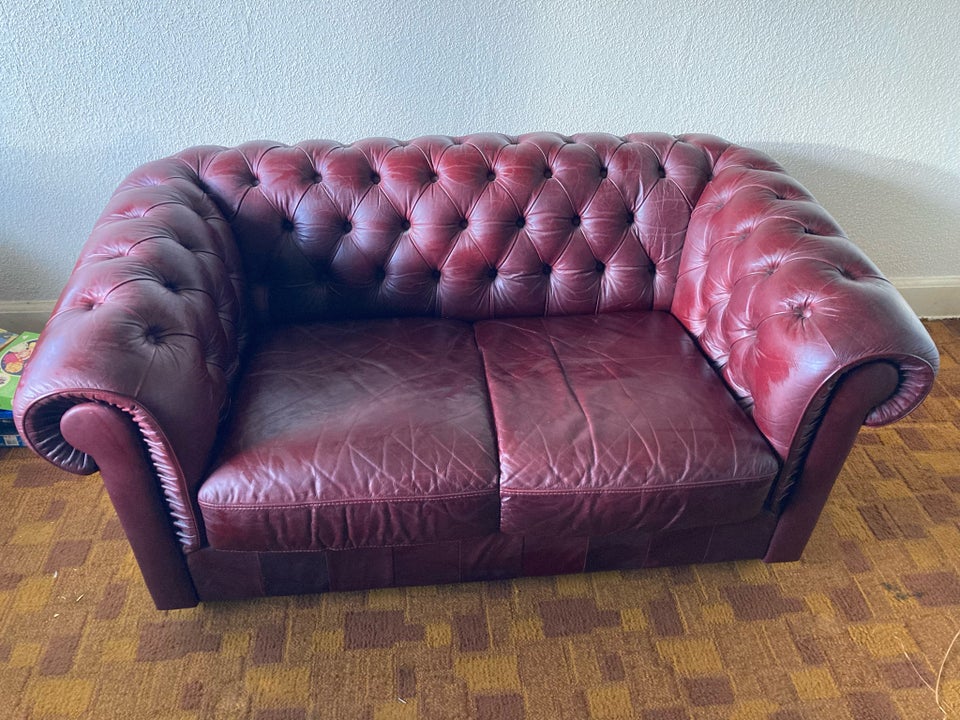 Sofa, Chesterfield