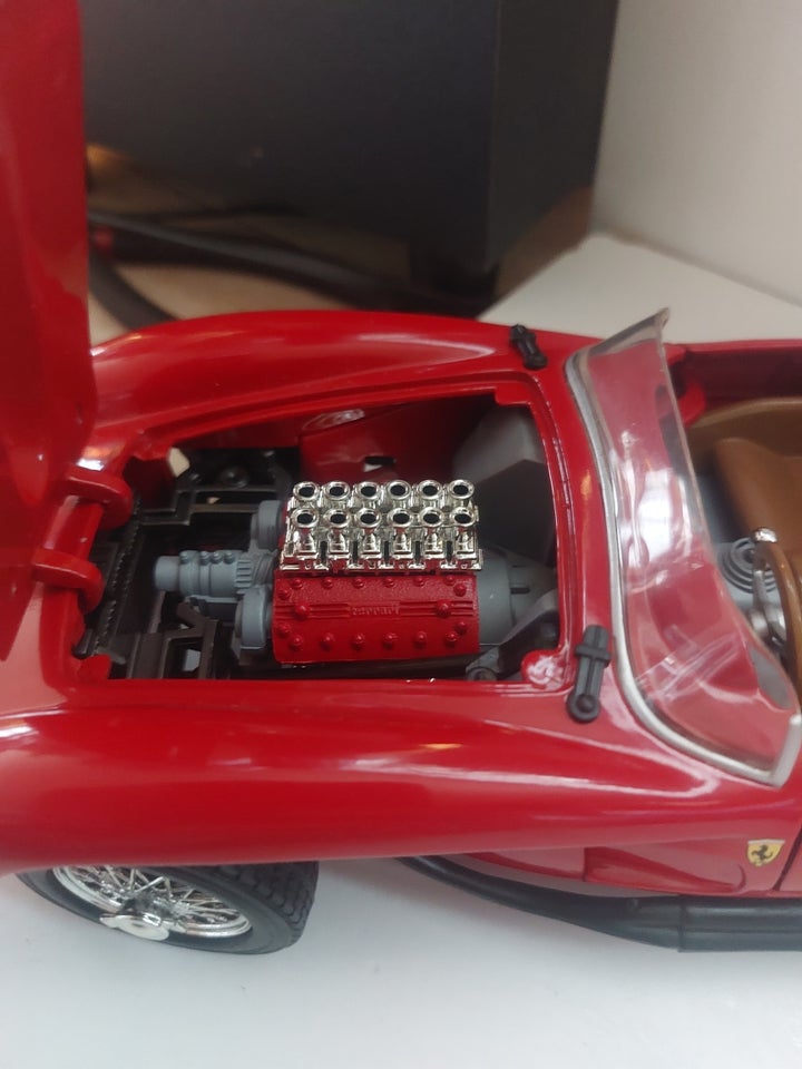 Modelbil, Hot wheels Ferrari 250