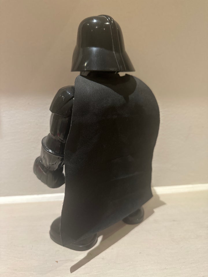 Darth Vader, Ukendt