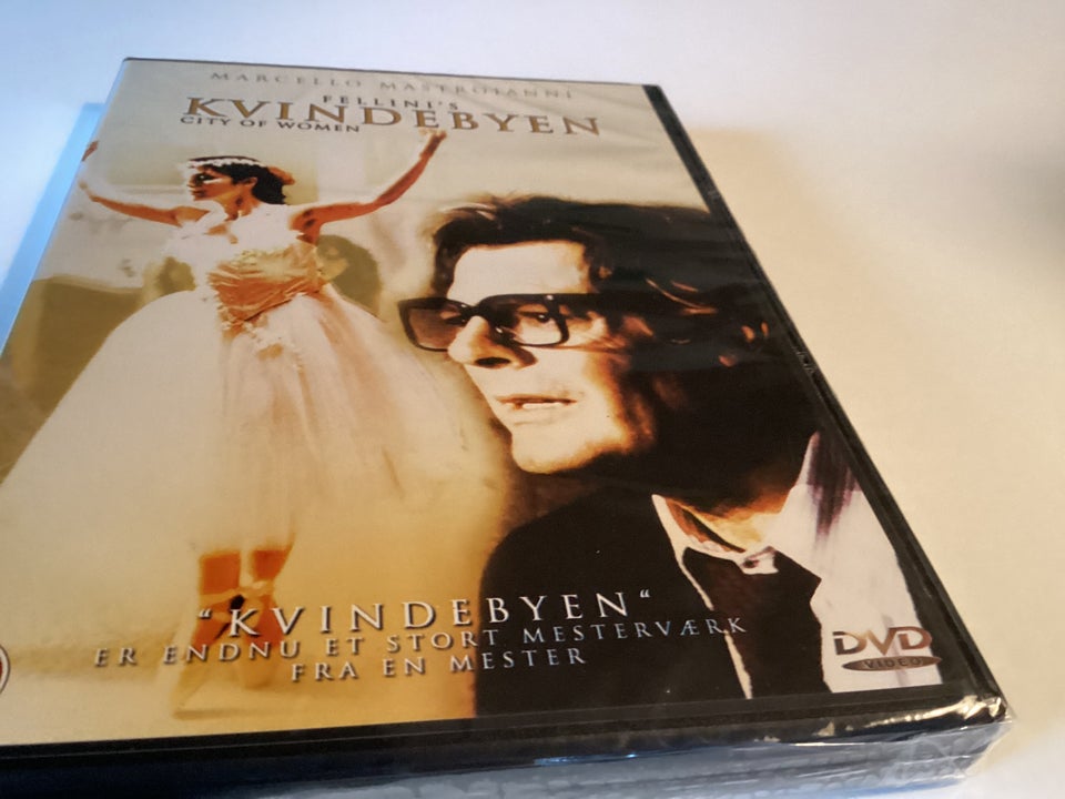 Kvindebyen , DVD, drama