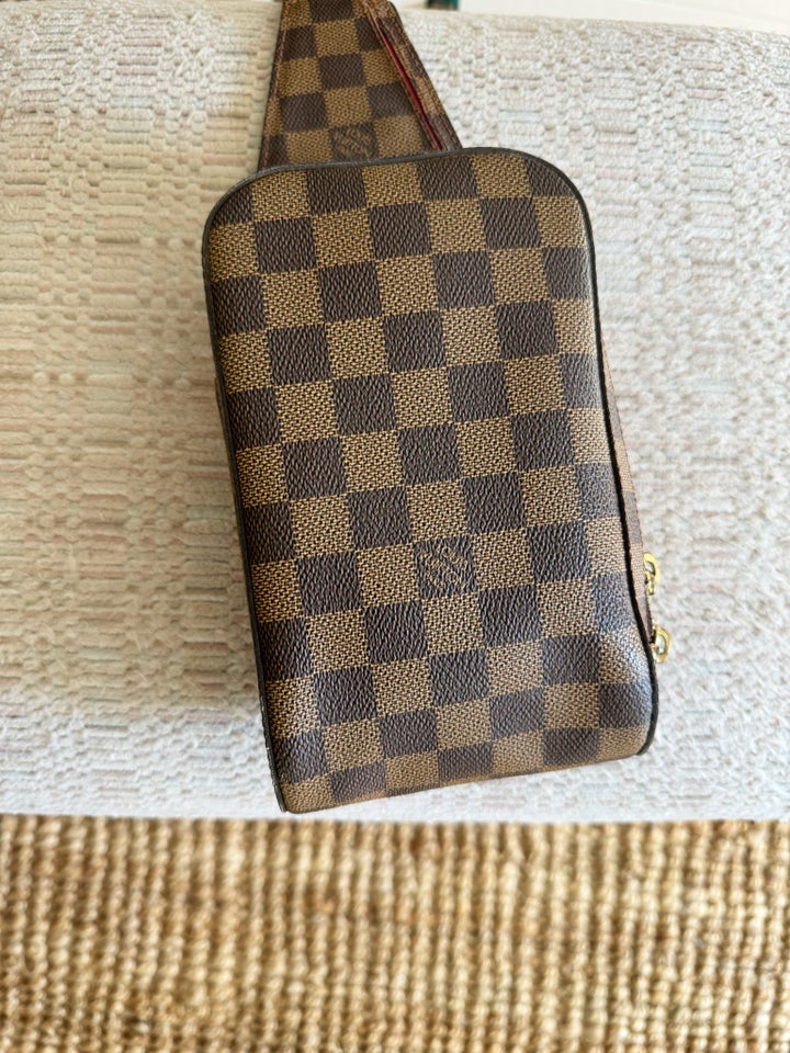 Bæltetaske, Louis Vuitton