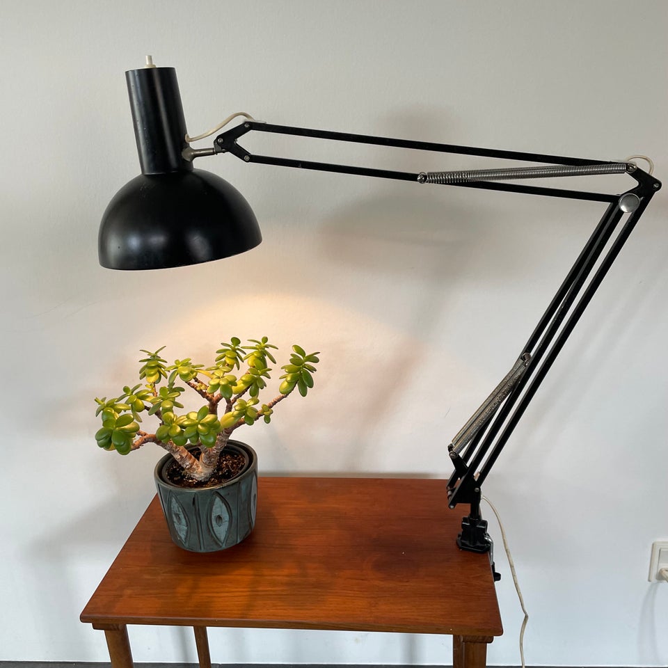 Arkitektlampe Louis Poulsen