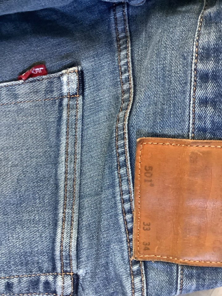 Jeans, Levis, str. 33