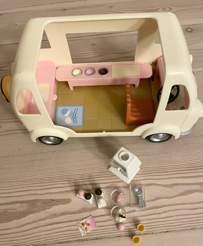 Sylvanian, Isbil, Sylvanian